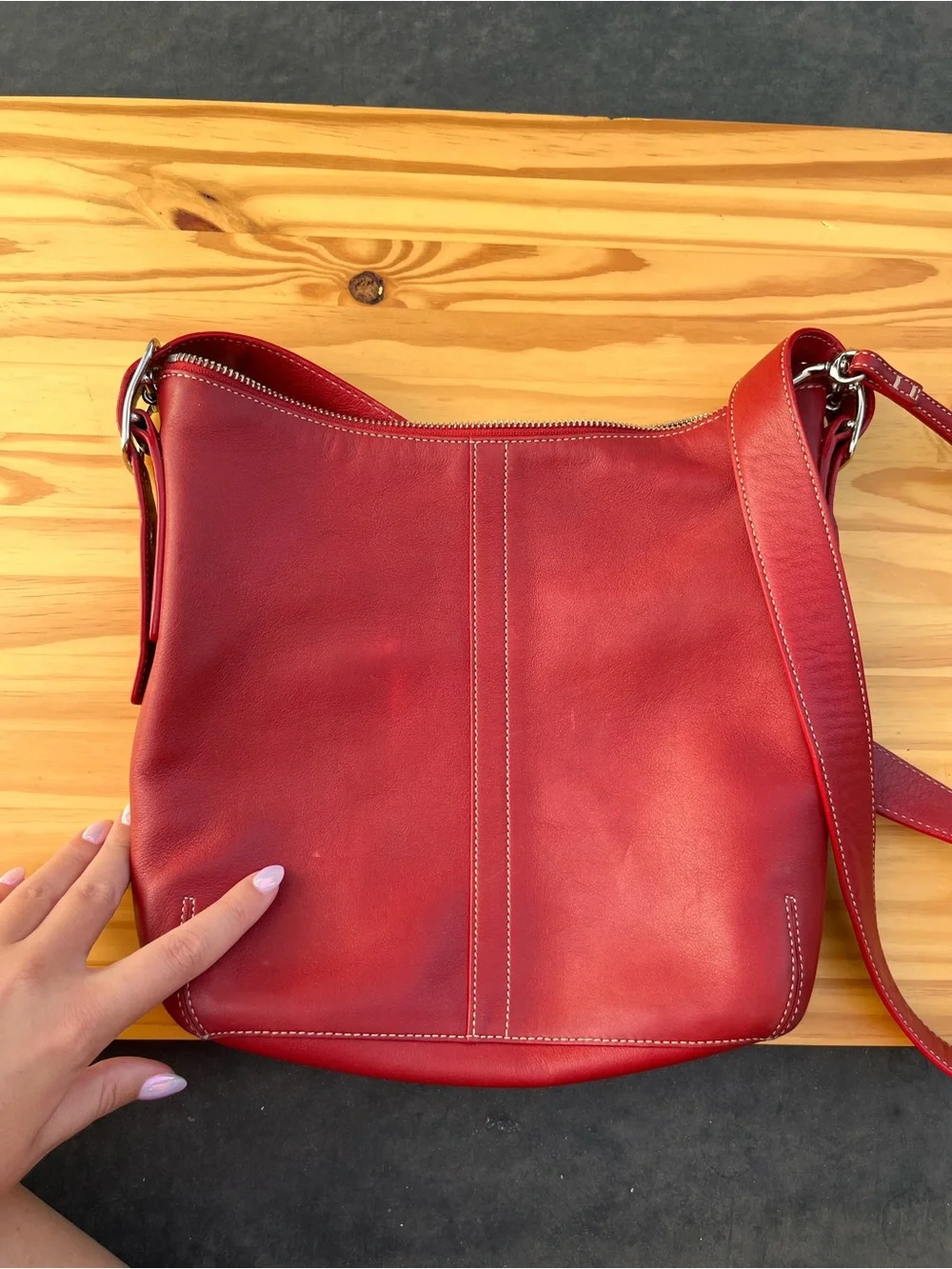 Vintage Coach Red Leather Crossbody Timeless Women's Shoulder Bag